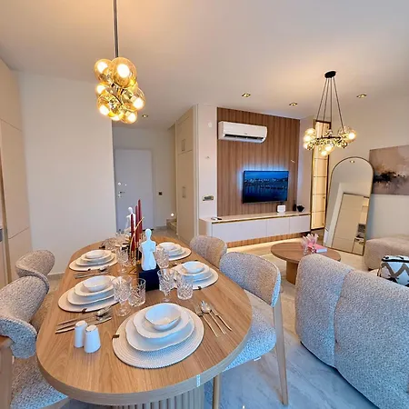 Appartamento Sa Apartments! Luxury With Private
